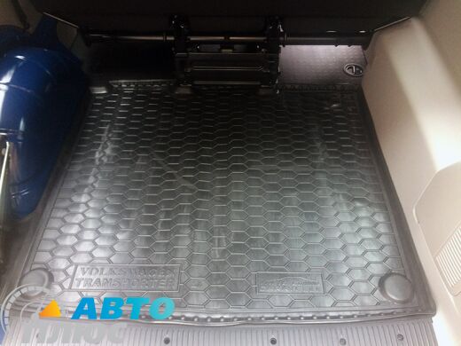 Автомобильный коврик в багажник Volkswagen T5 2010- (удлиненная база с печкой) Caravelle (Avto-Gumm)