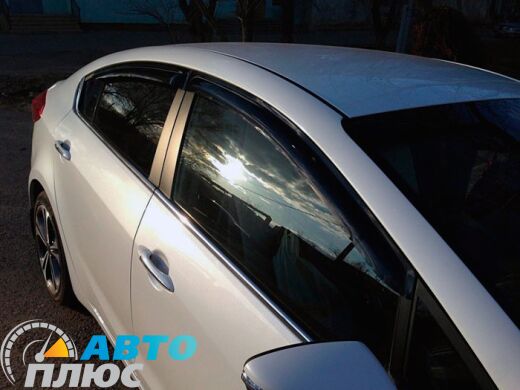 Дефлекторы окон для автомобиля Kia Cerato 2013- (Sim)