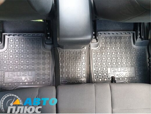 Автомобільні килимки в салон Isuzu D-Max 2020- (AVTO-Gumm)