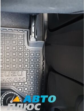 Автомобільні килимки в салон Isuzu D-Max 2020- (AVTO-Gumm)
