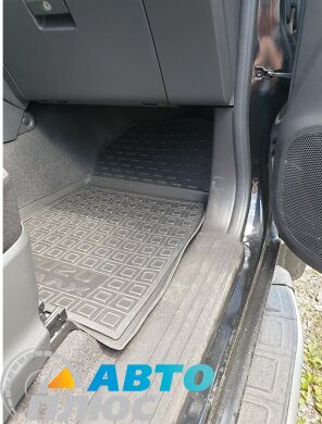 Автомобільні килимки в салон Isuzu D-Max 2020- (AVTO-Gumm)