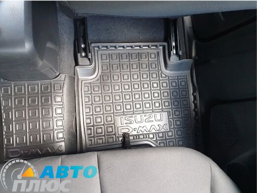 Автомобільні килимки в салон Isuzu D-Max 2020- (AVTO-Gumm)