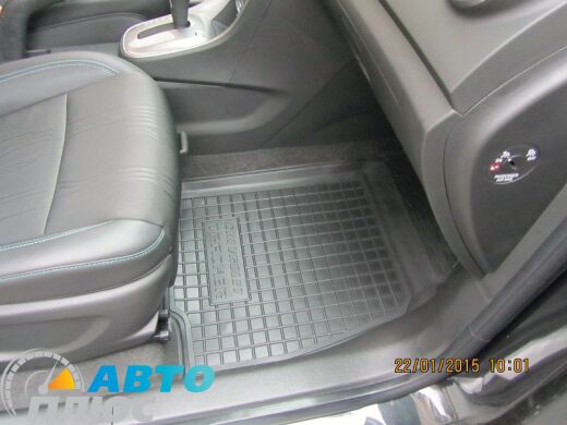 Автомобильные коврики в салон Chevrolet Tracker 2013- (Avto-Gumm)