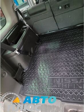 Автомобильный коврик в багажник Nissan Pathfinder 2004- (с ухом) (AVTO-Gumm)