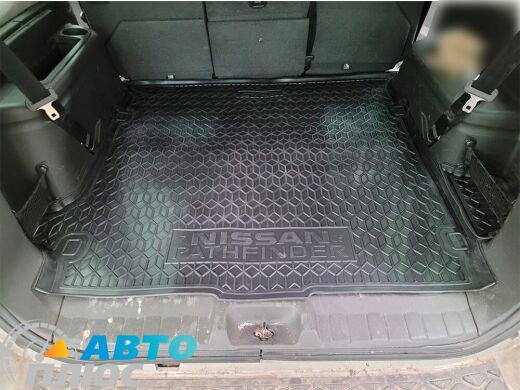 Автомобильный коврик в багажник Nissan Pathfinder 2004- (с ухом) (AVTO-Gumm)