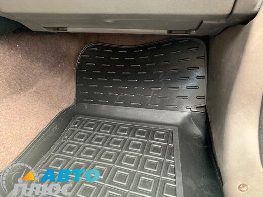 Передние коврики в автомобиль Ford Sierra 1987-1994 (Avto-Gumm)