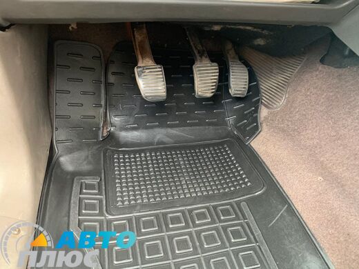 Передние коврики в автомобиль Ford Sierra 1987-1994 (Avto-Gumm)