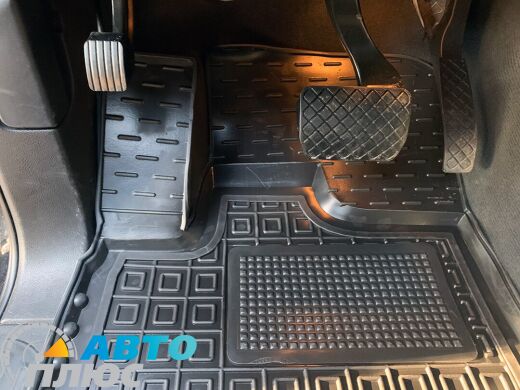 Автомобільні килимки в салон Audi Q7 2005- (Avto-Gumm)