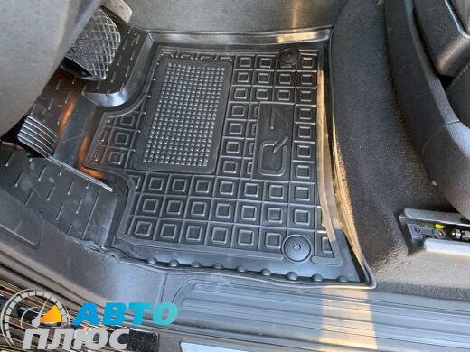 Автомобільні килимки в салон Audi Q7 2005- (Avto-Gumm)
