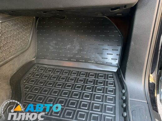 Автомобільні килимки в салон Audi Q7 2005- (Avto-Gumm)