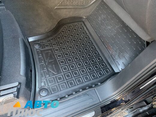 Автомобільні килимки в салон Audi Q7 2005- (Avto-Gumm)