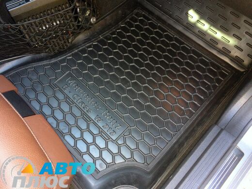 Автомобильные коврики в салон Mercedes E (W212) 2009- (Avto-Gumm)