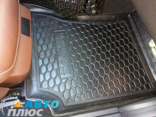 Автомобильные коврики в салон Mercedes E (W212) 2009- (Avto-Gumm)
