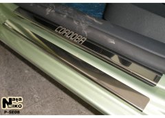 Накладки на пороги Seat Cordoba 2002-2008 (Premium)
