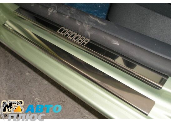 Накладки на пороги Seat Cordoba 2002-2008 (Premium)