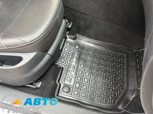 Передні килимки в автомобіль Skoda Octavia A5 2004- (Avto-Gumm)