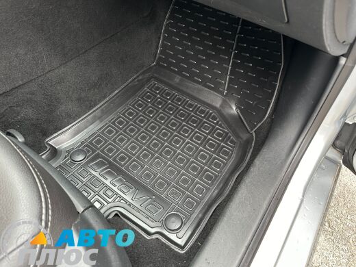 Передні килимки в автомобіль Skoda Octavia A5 2004- (Avto-Gumm)