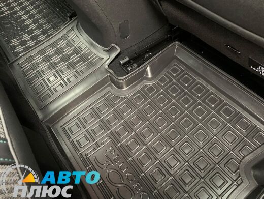 Автомобільні килимки в салон Peugeot 3008 2017- (Avto-Gumm)