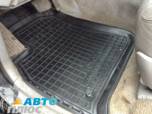 Автомобільні килимки в салон Toyota Land Cruiser 100 1998- (Avto-Gumm)