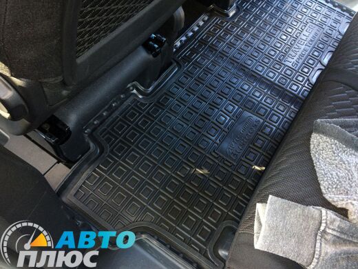 Автомобильные коврики в салон Peugeot Traveller 17-/Citroen SpaceTourer 17- 2-й ряд (Active/Business/L2) (Avto-Gumm)