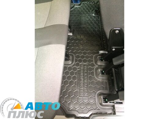 Автомобільні килимки в салон Volkswagen T5 Caravelle 2010- (3-й ряд) з пічкою (Avto-Gumm)