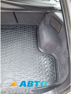 Автомобильный коврик в багажник BMW 3 (E46) 1998-2006 Universal (AVTO-Gumm)
