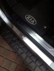 Накладки на пороги автомобиля Kia Mohave 2009- (Standart)