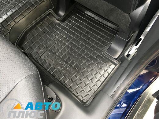 Автомобільні килимки в салон Mitsubishi Outlander 2012- (Avto-Gumm)
