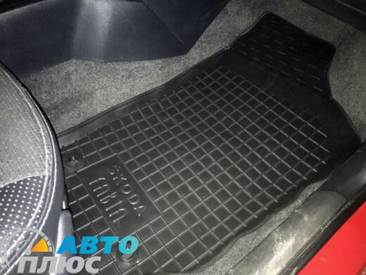 Автомобільні килимки в салон Skoda Fabia 2000-2007 (Avto-Gumm)
