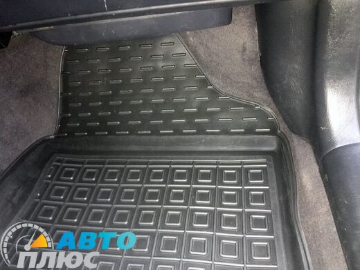 Автомобильные коврики в салон Toyota Corolla 2001-2007 (Avto-Gumm)