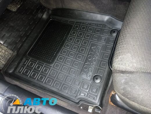 Автомобильные коврики в салон Toyota Corolla 2001-2007 (Avto-Gumm)