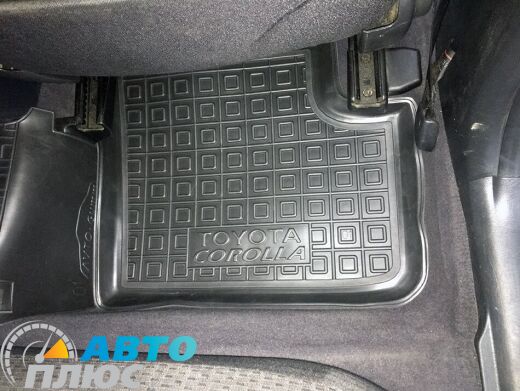 Автомобильные коврики в салон Toyota Corolla 2001-2007 (Avto-Gumm)