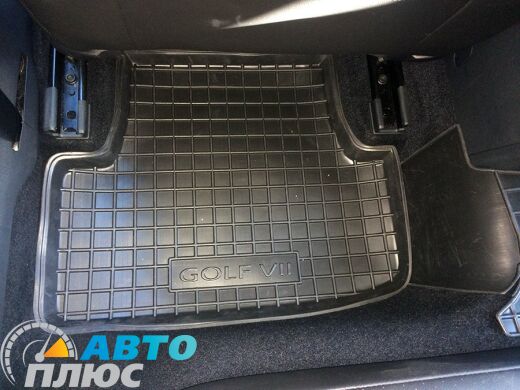 Автомобільні килимки в салон Volkswagen Golf 7 2013- (Avto-Gumm)