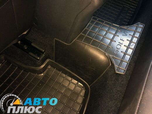 Автомобільні килимки в салон Volkswagen Golf 7 2013- (Avto-Gumm)