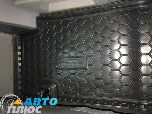 Автомобільні килимки в салон Volkswagen T5 Caravelle 2010- (2-й ряд) без пічки (Avto-Gumm)