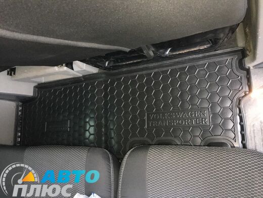 Автомобільні килимки в салон Volkswagen T5 Caravelle 2010- (2-й ряд) без пічки (Avto-Gumm)