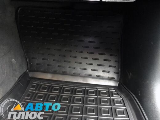 Автомобильные коврики в салон Audi Q5 2009- (Avto-Gumm)
