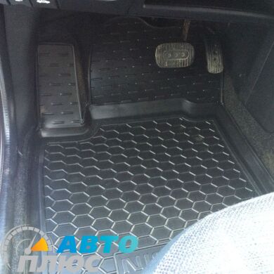 Автомобильные коврики в салон Nissan Micra (K12) 2002- (Avto-Gumm)