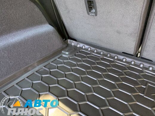 Автомобильный коврик в багажник Audi Q7 2016- (Avto-Gumm)