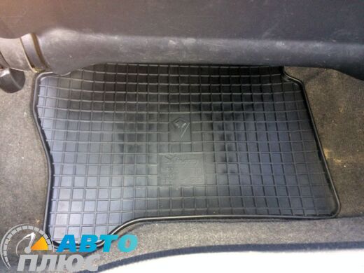 Резиновые коврики в салон Nissan Almera Classic 00-/06- (Stingray)