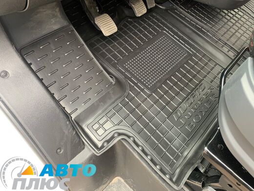 Автомобильные коврики в салон Fiat Ducato 21-/Citroen Jumper 21-/ Peugeot Boxer 21- с органайзером (AVTO-Gumm)