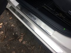 Накладки на пороги Skoda Rapid 2013- (Premium)