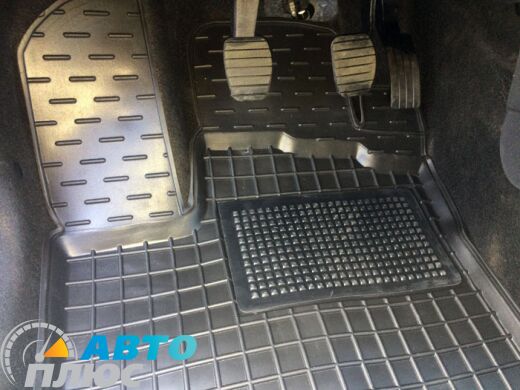 Водительский коврик в салон Renault Logan 2013- (Avto-Gumm)