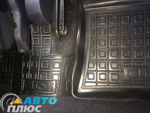 Автомобільні килимки в салон Renault Clio 2 1998- (AVTO-Gumm)