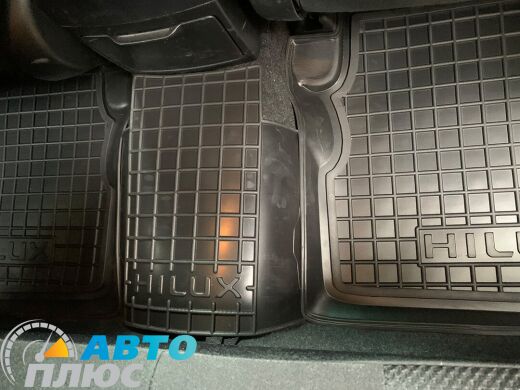 Автомобільні килимки в салон Toyota Hilux 2005- (Avto-Gumm)