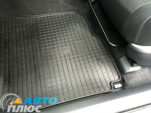 Резиновые коврики в салон Toyota RAV4 2006-2013 (Stingray)