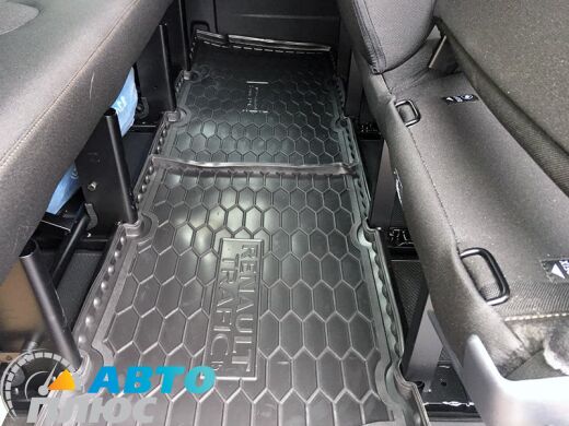 Автомобильные коврики в салон Renault Trafic 3 16-/Opel Vivaro 15- (3-й ряд) (Avto-Gumm)
