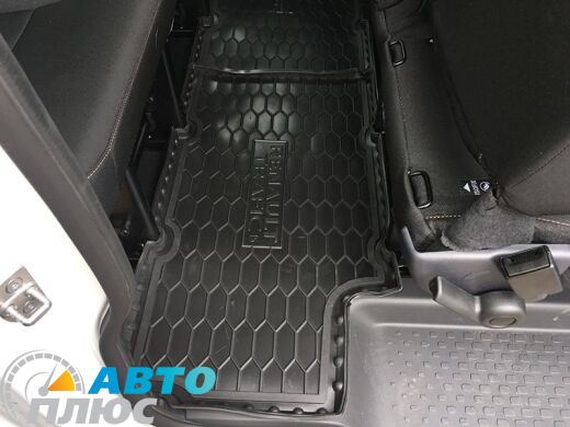 Автомобильные коврики в салон Renault Trafic 3 16-/Opel Vivaro 15- (3-й ряд) (Avto-Gumm)
