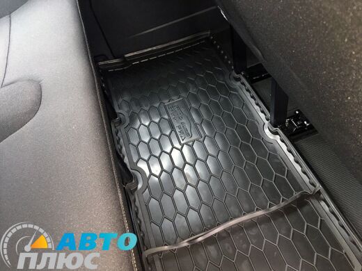 Автомобильные коврики в салон Renault Trafic 3 16-/Opel Vivaro 15- (3-й ряд) (Avto-Gumm)