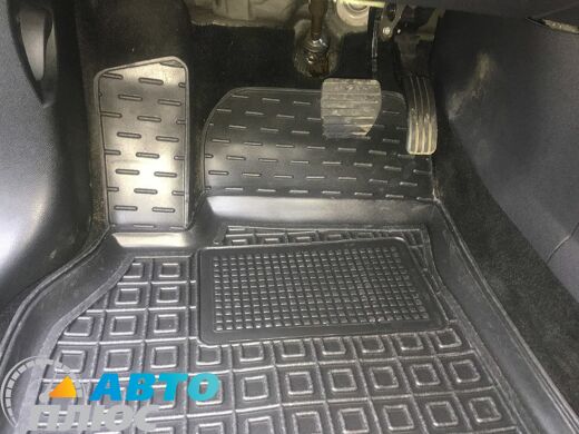 Водительский коврик в салон Renault Fluence 09- / Megane 3 09- HB/Un (AVTO-Gumm)